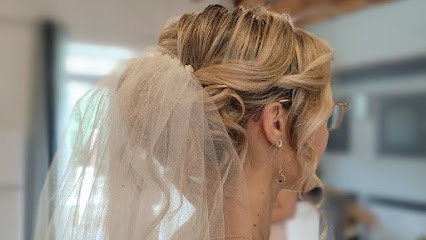 Caroline TAURINES - Un Temps Pour Elle, Coiffeur à Domicile à Bouriège