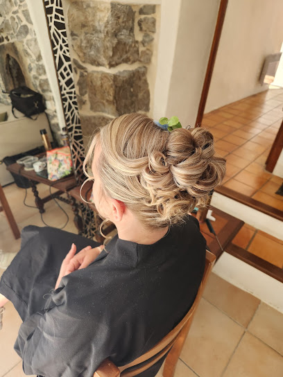 Stéfanny Coiffure & Head Spa Coiffeur à Chars