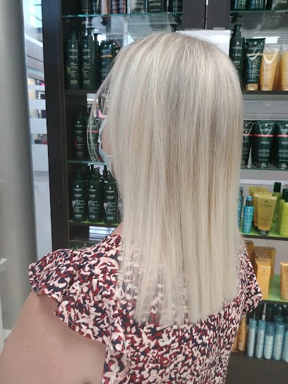 Interview Coiffure - Chatellerault, Salon de Coiffure à Châtellerault