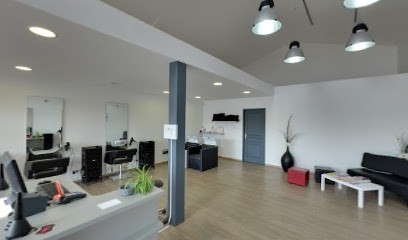 YBC Coiffure Merville, Salon de Coiffure à Merville