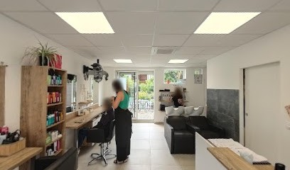 Le Salon De Chris, Salon de Coiffure à Saint-Victor-de-Cessieu