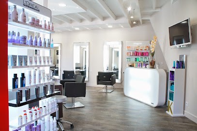 Aydo - Maison De Coiffure, Salon de Coiffure à Champagne-au-Mont-d'Or