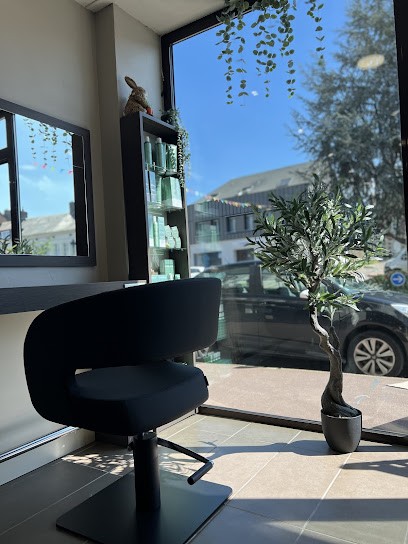 Pure & Simple, Salon de Coiffure à Montville