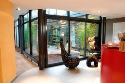 GLAMOUR L'INSTANT PATIO COIFFURE ESTHETIQUE SPA, Salon de Coiffure à Golbey