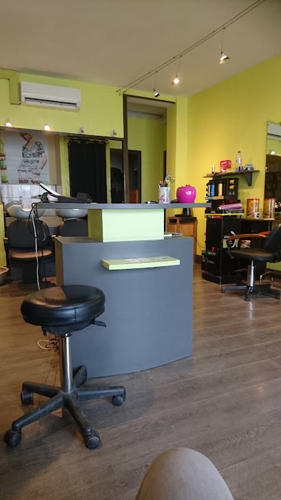 Léa Coiffure, Salon de Coiffure à Saint-Médard-de-Guizières