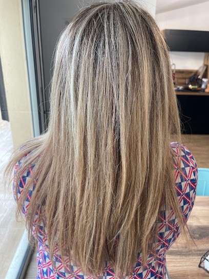Studio Coiffure Stylecréation, Salon de Coiffure à Saint-Laurent-la-Vernède