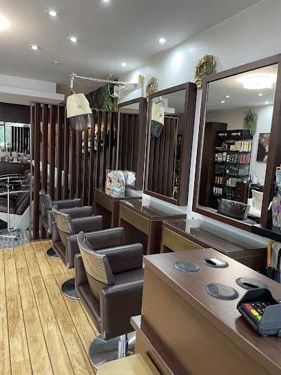 Agata Coiffure, Salon de Coiffure à Gradignan