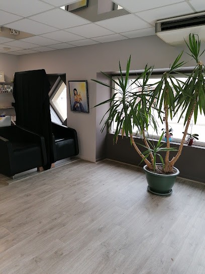 Julie Coiffure, Salon de Coiffure à Lanuéjouls