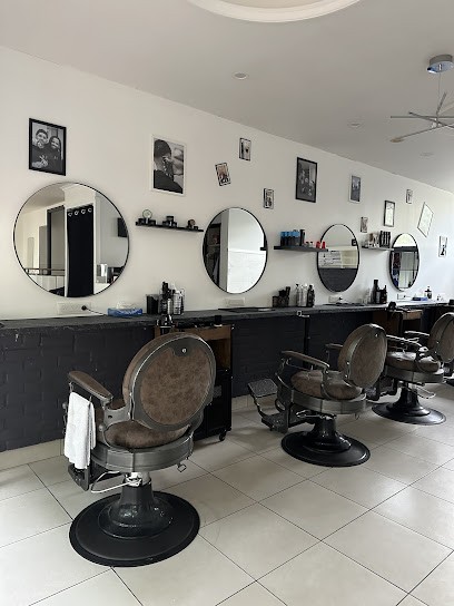 JHC By K, Salon de Coiffure à Maurepas