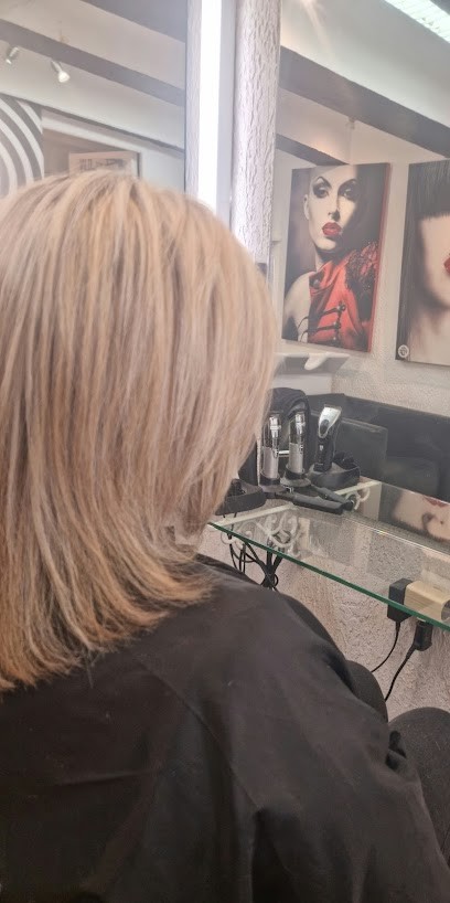 Salon De Coiffure Alain Auclair, Salon de Coiffure à Séranon