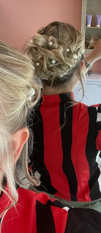 Izanaka, Salon de Coiffure au Blanc