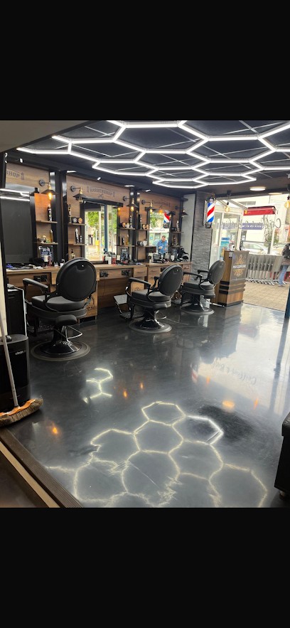 MH COIFFURE&BARBER, Salon de Coiffure à Rezé