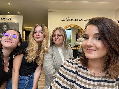 Coiffeur De Bien Être Par Emilie Coiffure, Salon de Coiffure à Sully-sur-Loire