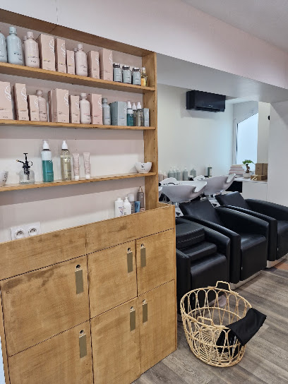 Maison Germaine Coiffeur à Saint-Julien-de-Concelles