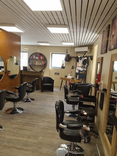 Olivia Coiffeur Créateur, Salon de Coiffure à Cavaillon