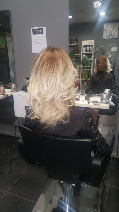 STYLE'UP, Salon de Coiffure à Lattes