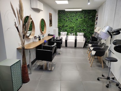 Coiffure De Paris - Professionnel Du Balayage Et De La Coloration Végétale, Salon de Coiffure à Saint-Nazaire