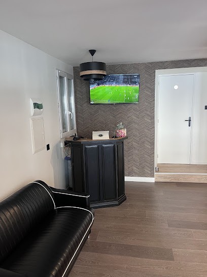 Les tontons barber, Barbier à Granville