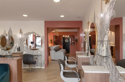 Charly Maitre, Salon de Coiffure à Tassin-la-Demi-Lune