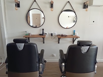 Le Comptoir De La Beauté, Salon de Coiffure à Saint-Sauvant