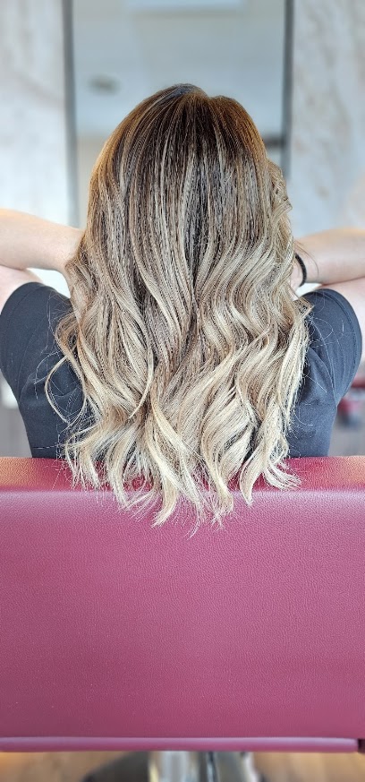 L'evasion - Le Salon De Coiffure Par Anouchka Coiffeur à Oberbronn