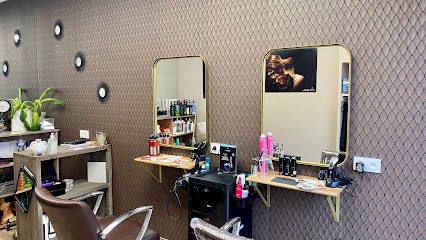 Mina tifs Coiff, Salon de Coiffure à Souillac