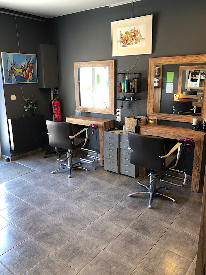 Desbas Vanessa, Coiffeur à Saint-Jean-Saint-Maurice-sur-Loire