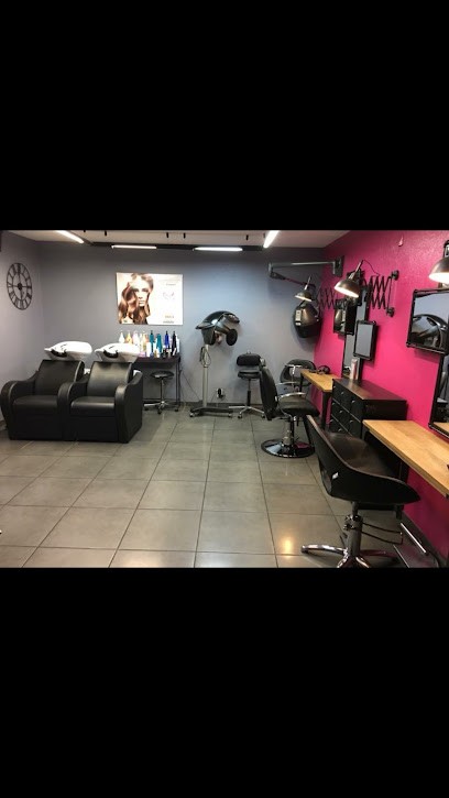 Anne-France Coiffure Mixte, Salon de Coiffure à Saint-Robert