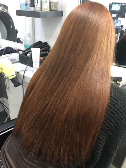 BELLA, Salon de Coiffure à Trets
