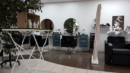 NATUR'ELLE ET LUI, Salon de Coiffure à Montholon