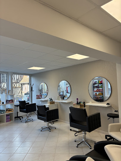 Studio By M Coiffeur à Livarot-Pays-d'Auge
