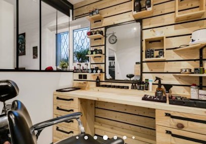 La Fine Lame, Barbier à Tosse