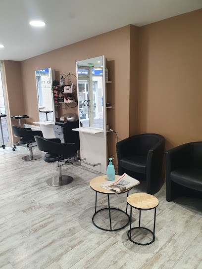 Coiffure Grain De Folie, Salon de Coiffure à Gap