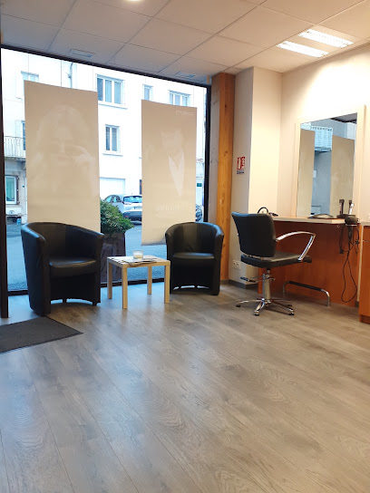 Le Salon Du Cheveu Coiffeur à Laissac-Sévérac l'Église