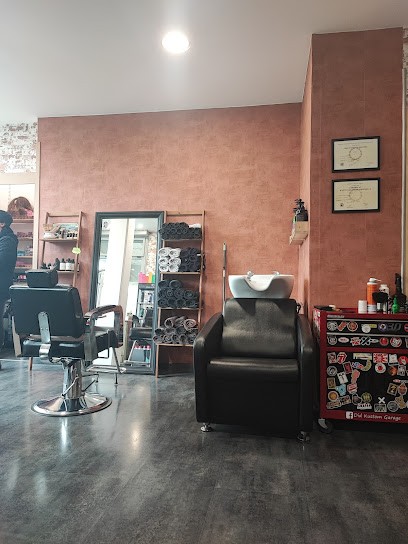 Skull Cut, Salon de Coiffure à Loos-en-Gohelle