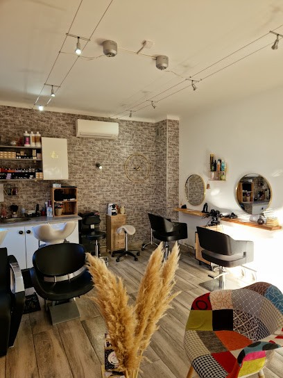 Anaëlle Coiffure, Salon de Coiffure à Savasse