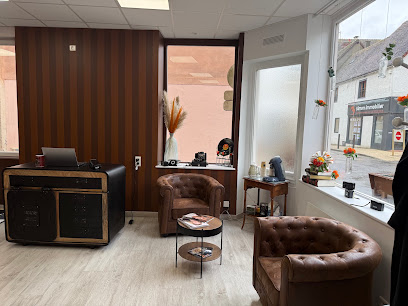 Les Ciseaux Élégants Coiffeur à Courville-sur-Eure