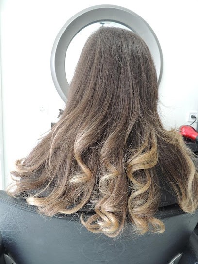 Hairs Coiffure, Salon de Coiffure à Saint-Germain-en-Laye