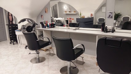 Meliss ' Coiffure, Salon de Coiffure à Notre-Dame-de-la-Rouvière