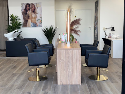 Beauty Studio By Guy Testa - Coiffure & Esthétique Coiffeur à Saint-André-de-Corcy