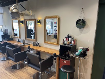 L'atelier Du Cheveu, Salon de Coiffure à Plougastel-Daoulas