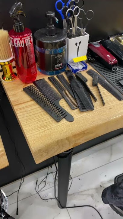 BARBER CITY VIENNE, Salon de Coiffure à Vienne