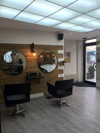 SALON L'APARTÉ, Salon de Coiffure à Bruyères