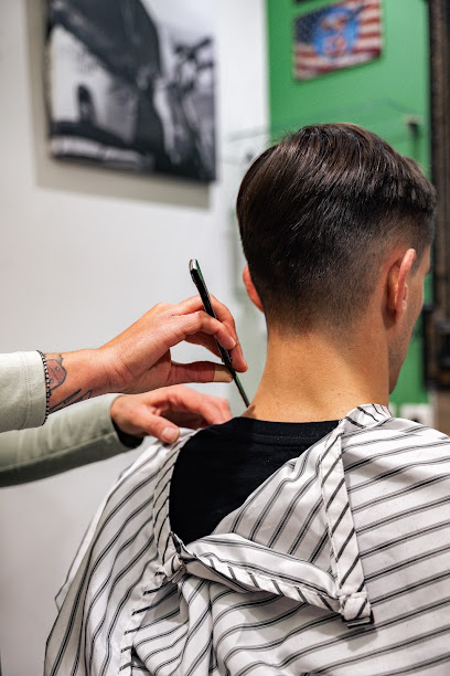 Mademoiselle Barber Barbier à Chambéry