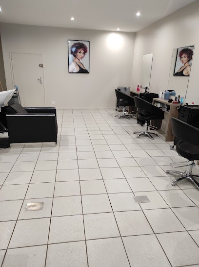 SANDRINE DECAMP COIFFURE, Salon de Coiffure à Sainte-Marie-sur-Ouche