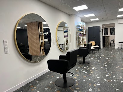 Le Studio By Lauriane, Salon de Coiffure à Six-Fours-les-Plages