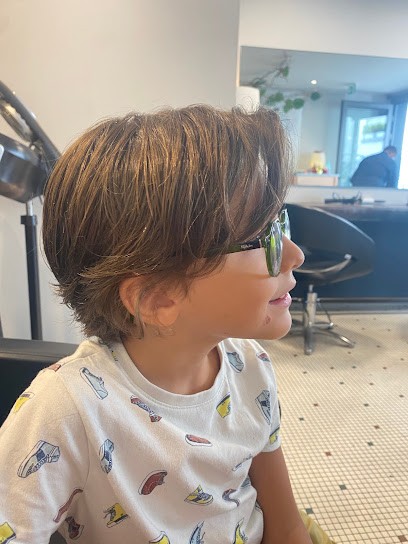 Alex, Salon de Coiffure à Biarritz