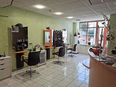 Salon Coiff Emoi, Salon de Coiffure à Montel-de-Gelat