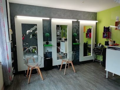 Papon Karine, Salon de Coiffure à Champs-sur-Tarentaine-Marchal