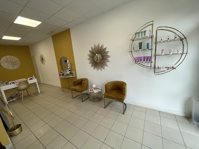 Essensual Coiffeur - Le Haillan, Salon de Coiffure au Haillan